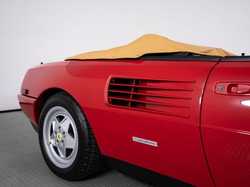 Used 1992 Ferrari Mondial T Cabriolet RWD image 28