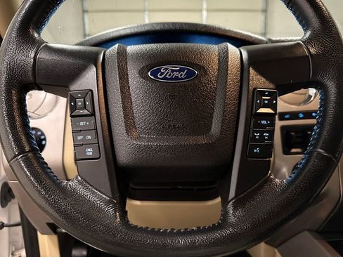 Used 2017 Ford Expedition EL XLT w/ Equipment Group 202A image 8