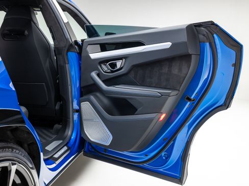 Used 2019 Lamborghini Urus image 59