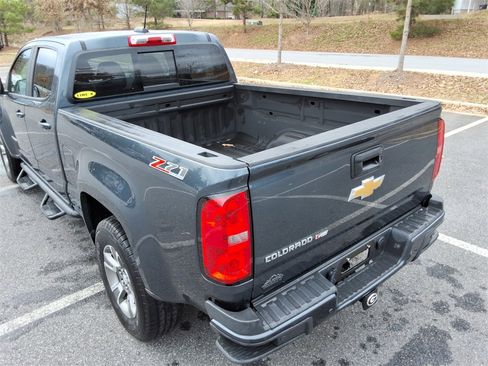 Used 2019 Chevrolet Colorado Z71 image 10