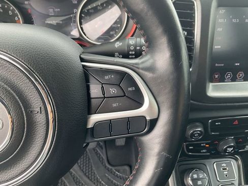 Used 2017 Jeep Compass Trailhawk w/ Leather Interior Group AWD/4WD image 21