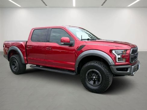 Used 2018 Ford F150 Raptor w/ Equipment Group 802A Luxury image 6