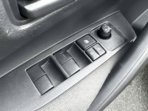 Used 2023 Toyota Corolla LE w/ LE Convenience Package FWD image 17