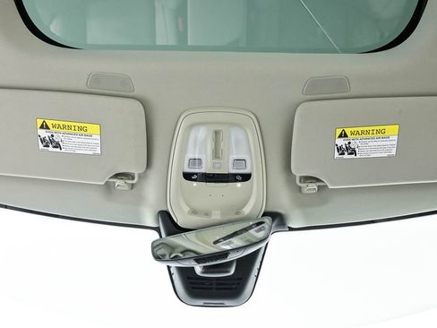 Certified 2025 Volvo XC90 T8 Ultra w/ Protection Package Premier AWD/4WD image 21