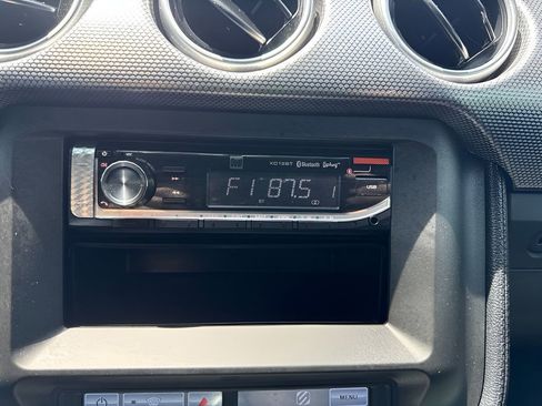 Used 2018 Ford Mustang GT w/ Black Accent Pkg RWD image 18