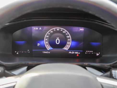 Used 2024 Volkswagen Taos SE image 10