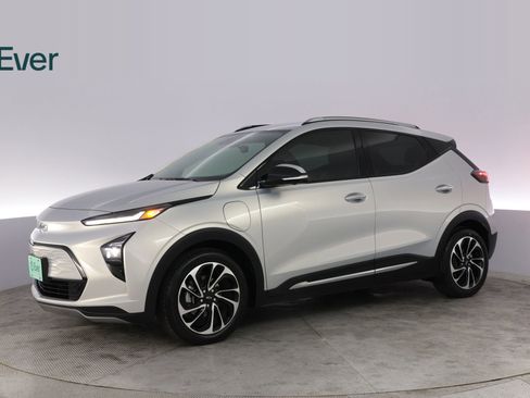 Used 2023 Chevrolet Bolt EUV Premier FWD image 18