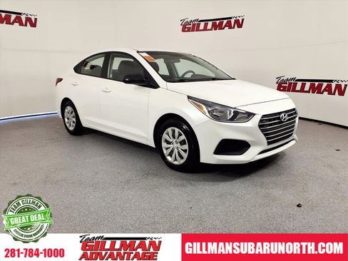 Used 2020 Hyundai Accent SE image 1
