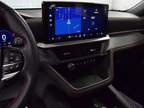 Used 2025 Ford Explorer ST-Line image 22