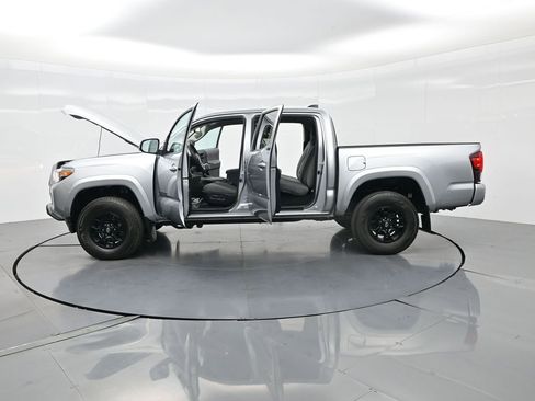 Used 2022 Toyota Tacoma SR5 image 38