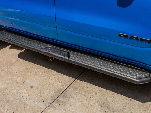 Used 2023 RAM 1500 Big Horn image 13