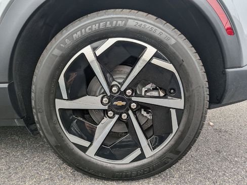 New 2026 Chevrolet Equinox EV LT FWD image 24
