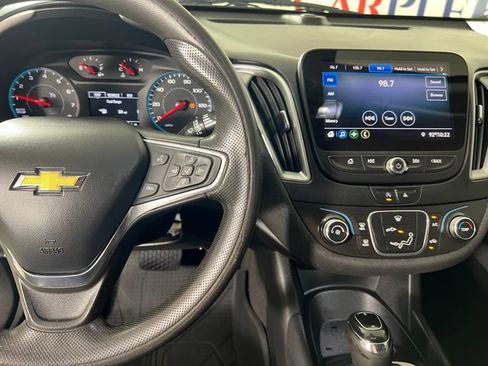Used 2020 Chevrolet Malibu LS FWD image 17