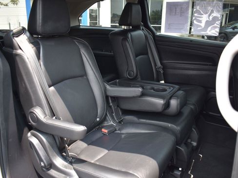 Used 2025 Honda Odyssey EX-L image 16