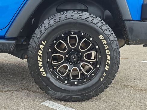 Used 2015 Jeep Wrangler Unlimited Sport image 30