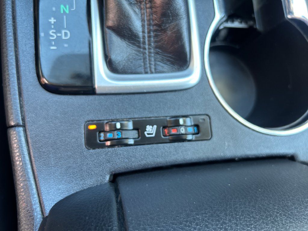 Certified 2019 Toyota Highlander Limited AWD/4WD image 33
