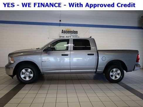 Used 2023 RAM 1500 Classic SLT w/ Trailer & Traction Group image 3