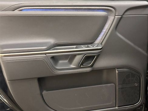 Used 2023 Rivian R1S Launch Edition image 15