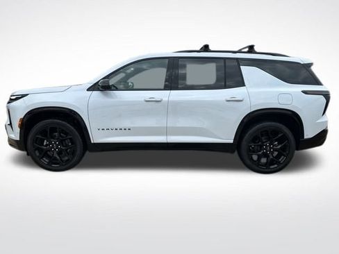 New 2026 Chevrolet Traverse RS image 2