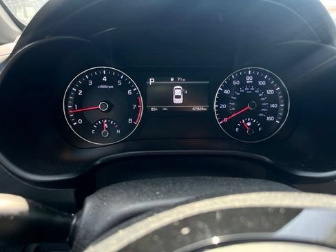 Used 2023 Kia Forte GT-Line w/ GT-Line Premium Package FWD image 8