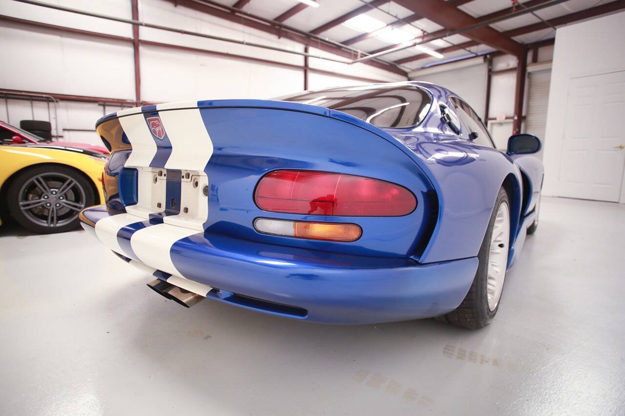Used 1996 Dodge Viper GTS RWD image 6