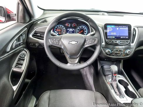 Used 2024 Chevrolet Malibu RS w/ LPO, Floor Liner Package FWD image 12