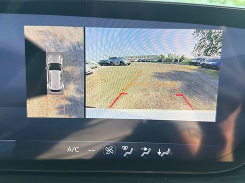 Used 2024 Buick Envision Preferred AWD/4WD image 31