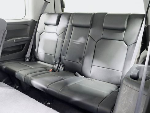 Used 2010 Honda Pilot Touring image 27