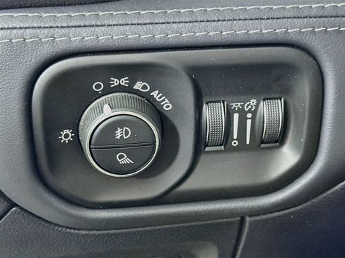 Used 2022 RAM 1500 Limited RWD image 22