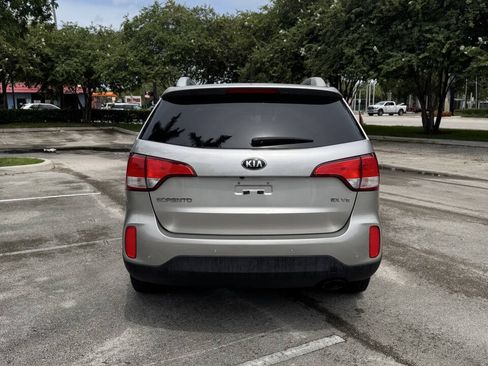 Used 2015 Kia Sorento EX FWD image 7