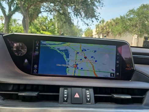 Used 2019 Lexus ES 350 w/ Premium Package FWD image 18