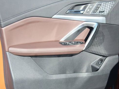 Used 2025 BMW X1 xDrive28i w/ Premium Package image 21