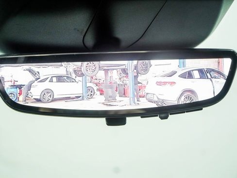 Used 2022 Cadillac Escalade ESV Sport Platinum w/ LPO, ONYX Package image 37