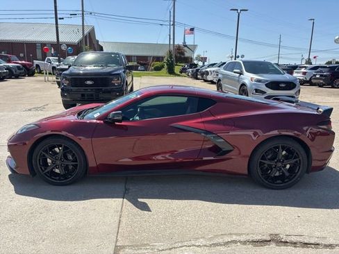 Used 2020 Chevrolet Corvette Stingray Preferred Cpe w/ 2LT Preferred Equipment Group RWD image 2