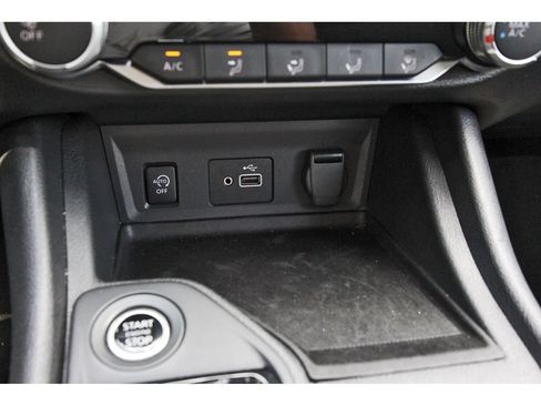 Used 2025 Nissan Sentra S FWD image 30
