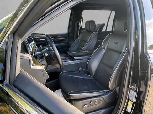 Used 2021 Cadillac Escalade ESV Premium Luxury w/ Driver Assist Tech Package AWD/4WD image 27