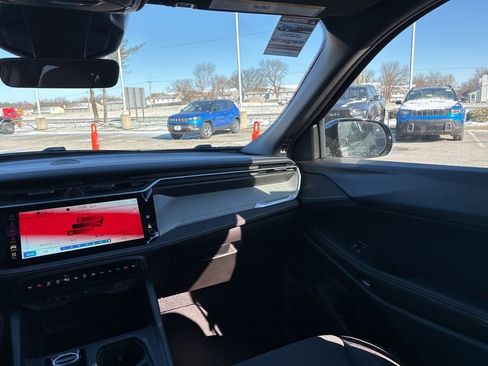 New 2026 Jeep Cherokee Laredo image 46