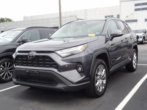 Used 2023 Toyota RAV4 XLE Premium AWD/4WD image 1