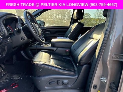 Used 2021 Nissan Titan PRO-4X w/ Pro-4x Convenience Package image 9