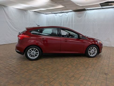 Used 2016 Ford Focus SE FWD image 8
