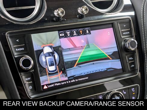 Used 2018 Bentley Bentayga AWD/4WD image 40