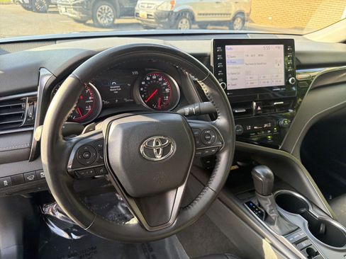 Used 2024 Toyota Camry XSE FWD image 15