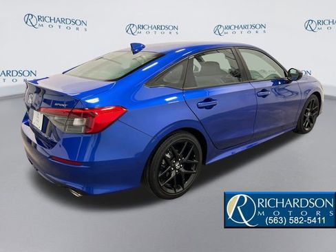 Used 2023 Honda Civic Sport image 5