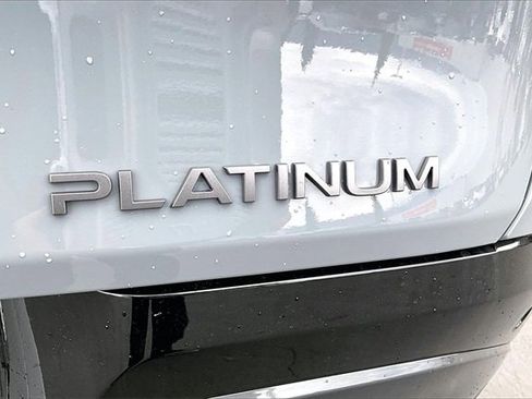 New 2026 Nissan Murano Platinum image 9