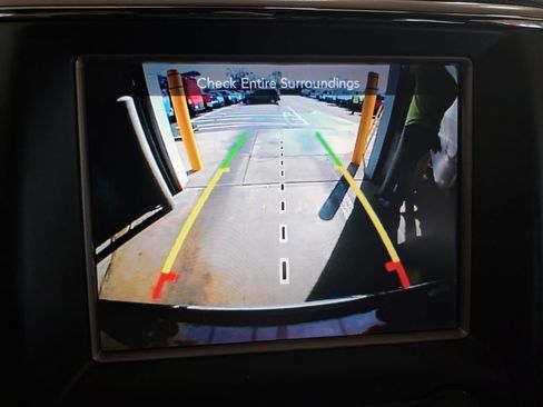 Used 2017 Jeep Grand Cherokee Limited image 23