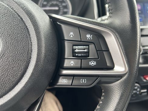 Used 2023 Subaru Forester Premium image 18