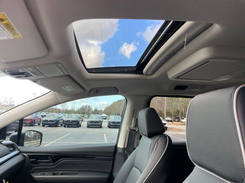New 2026 Honda Odyssey Touring image 29