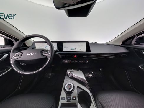 Used 2024 Kia EV6 Wind RWD image 25