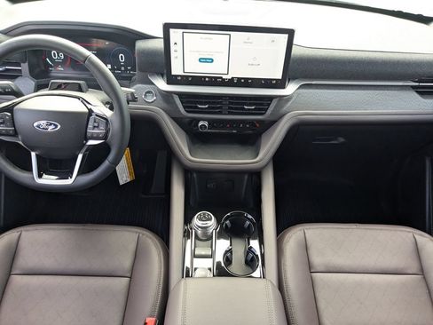 New 2026 Ford Explorer Platinum RWD image 15