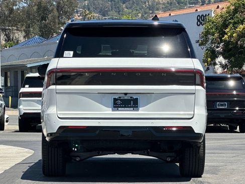 New 2026 Lincoln Navigator Black Label AWD/4WD image 4